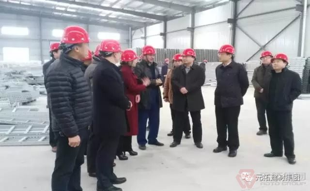 嘉魚縣領導到訪元拓湖北工廠